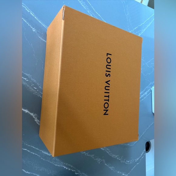 Black Louis Vuitton Waterfront Mule Slides Size 10. No defects. - Picture 15 of 16